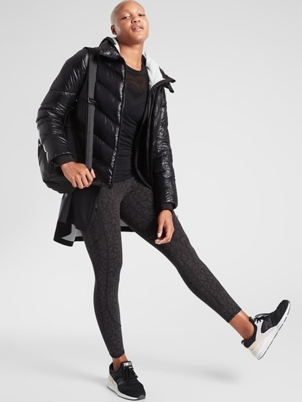Athleta Black Grey Leopard Print Rainier Pocket Compression Leggjngs Size Small